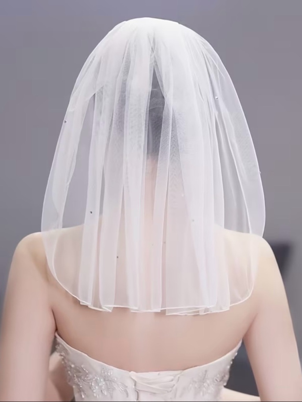 Elegant White Bridal Veil with Crystal Accents